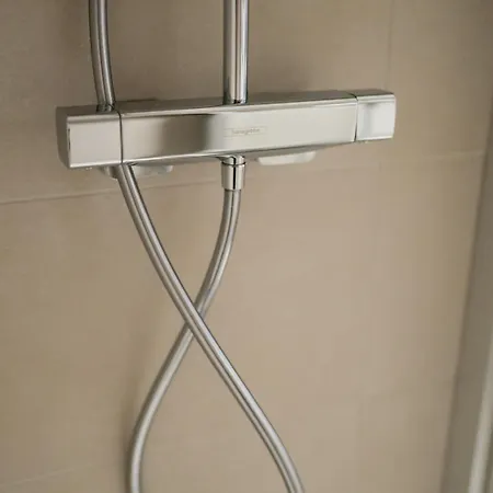 C99 Frank Apartment *