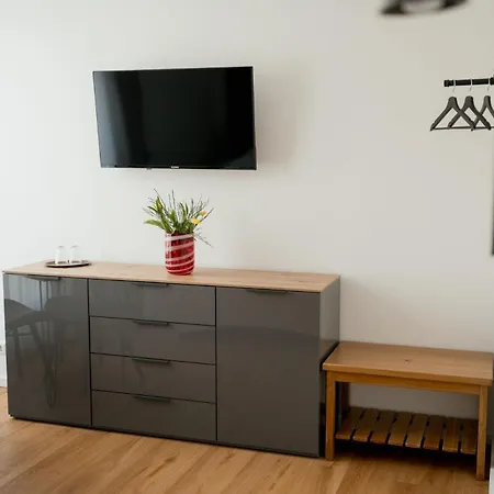 Apartment C99 Frank *