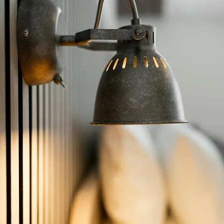 C99 Frank Apartment Köln