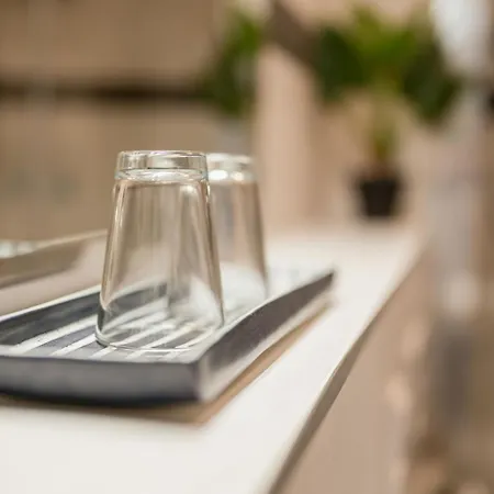 C99 Frank Apartamento