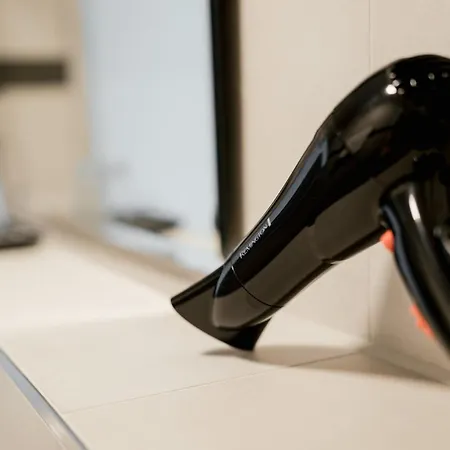 C99 Frank Apartment *